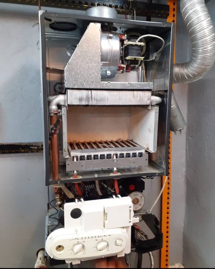 سرویس و تعمیرات تخصصی انواع پکیج دیواری ابراهیم زاده