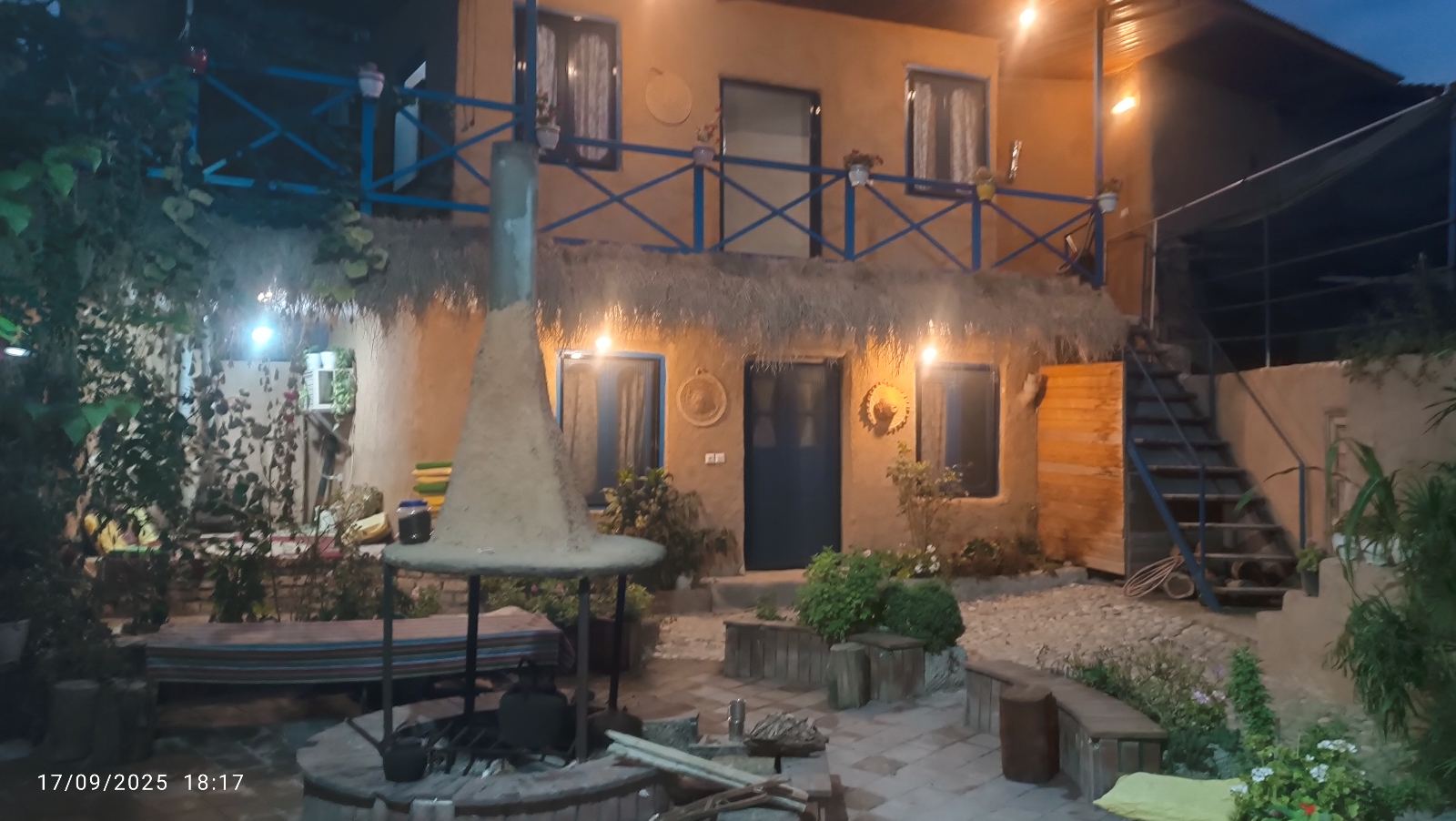 بوم گردی ننه حبیبه
