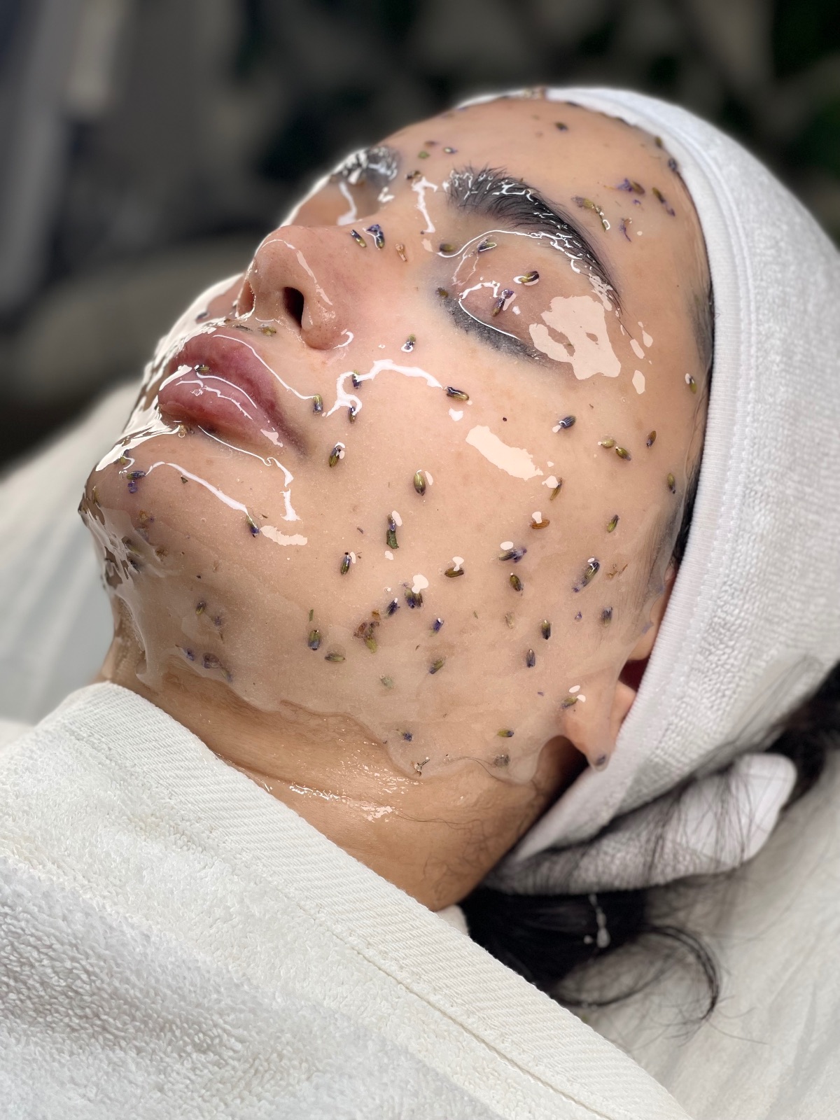 کلینیک زیبایی الناز همتی