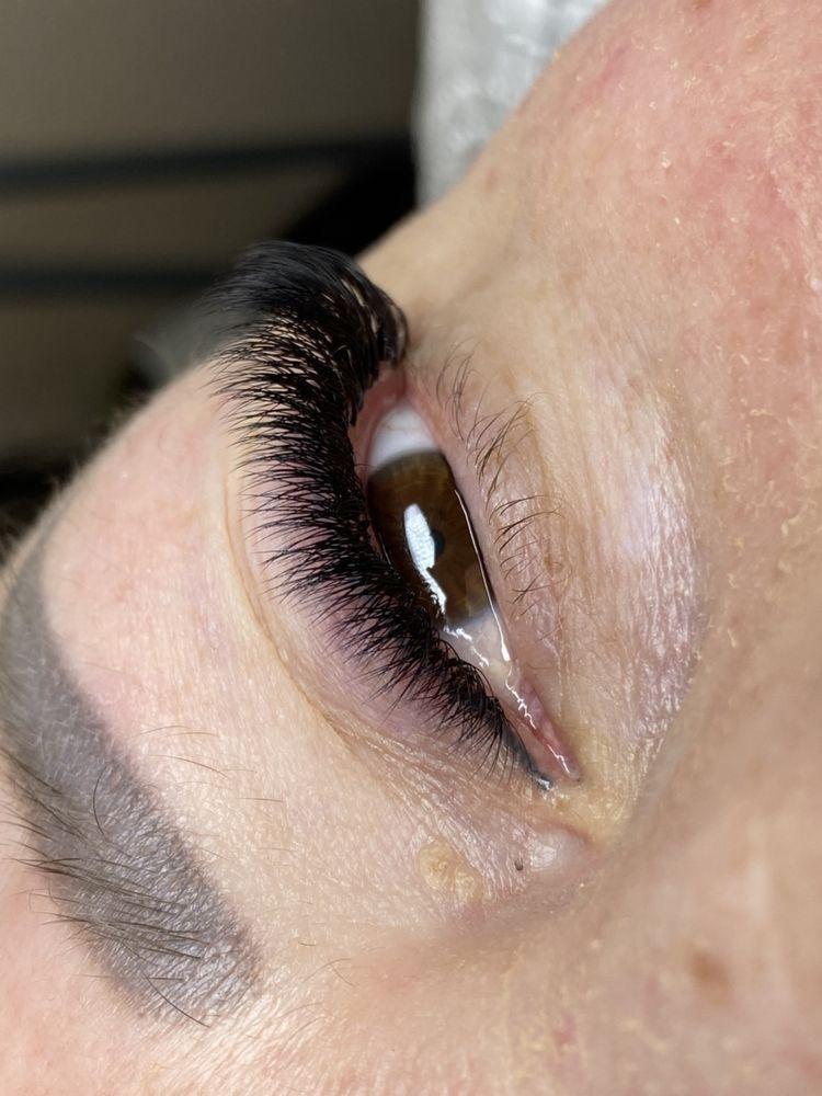 کاشت مژه شرق آموزش خدمات