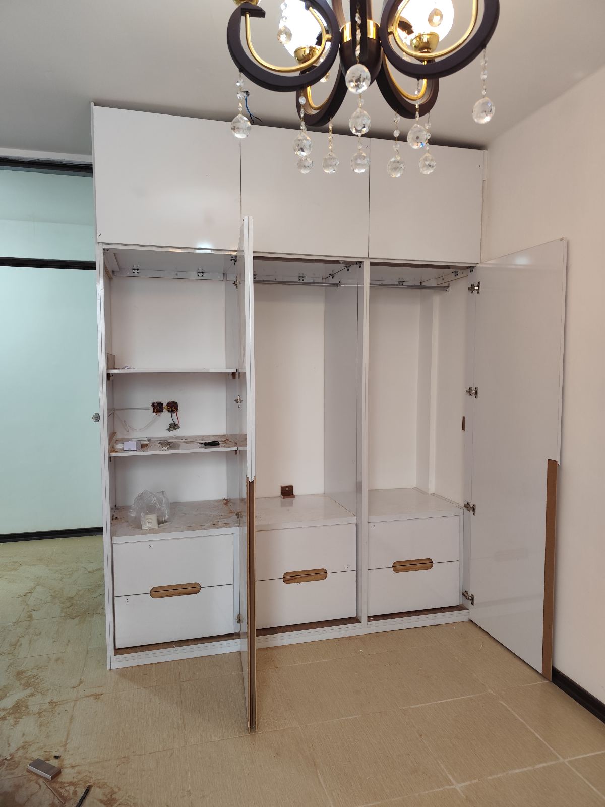 صنایع چوب و کابینت رومانی