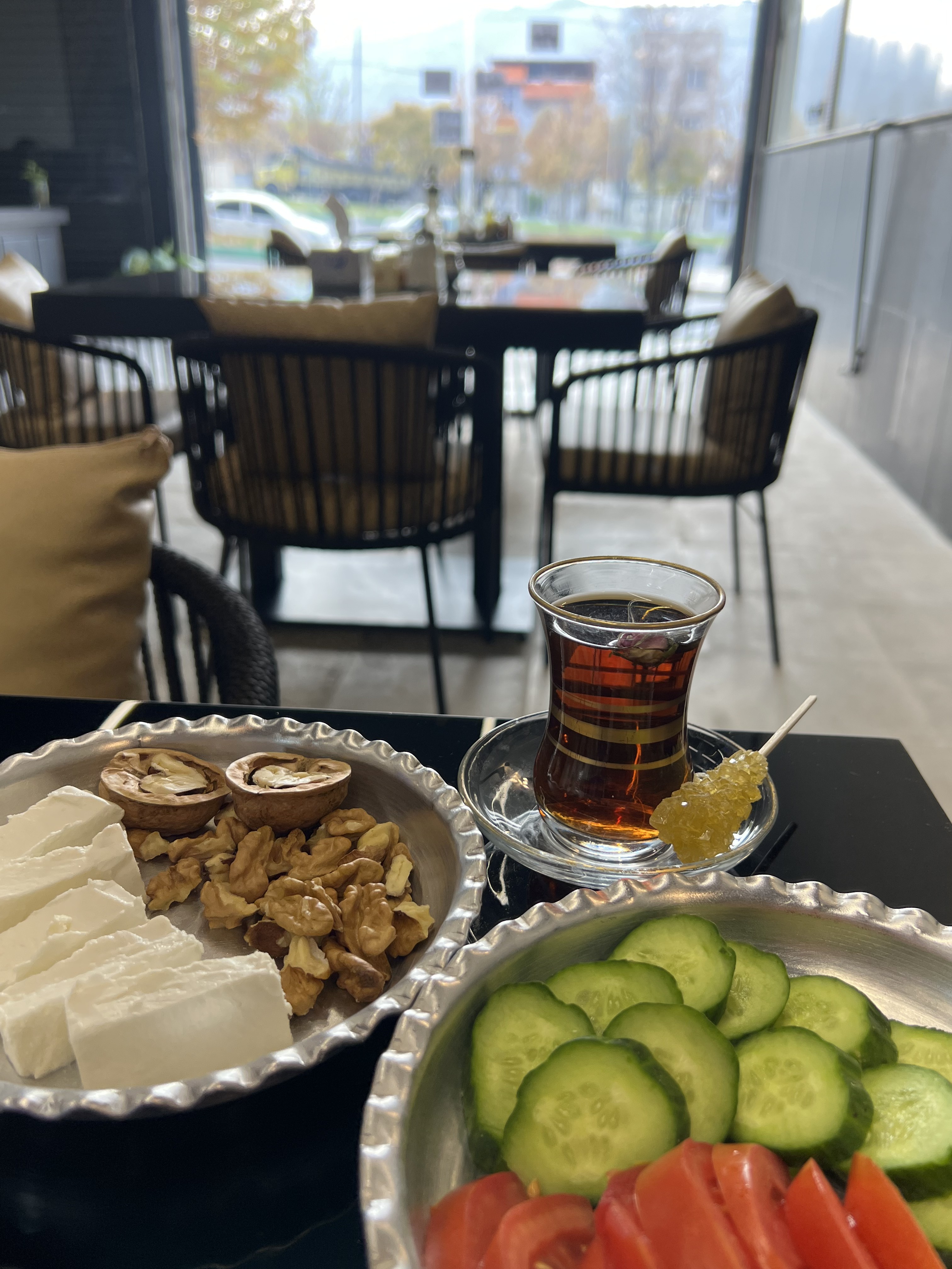 صبحانه سرای روزگار