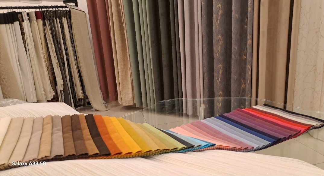 خیاط پرده (پرده آماده ) شانلی