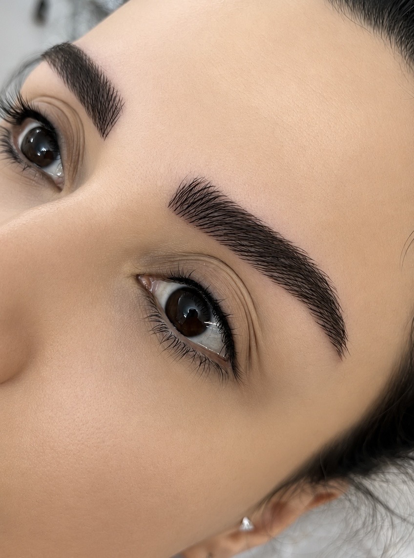 میکروبلیدینگ ابرو شیدینگ لب