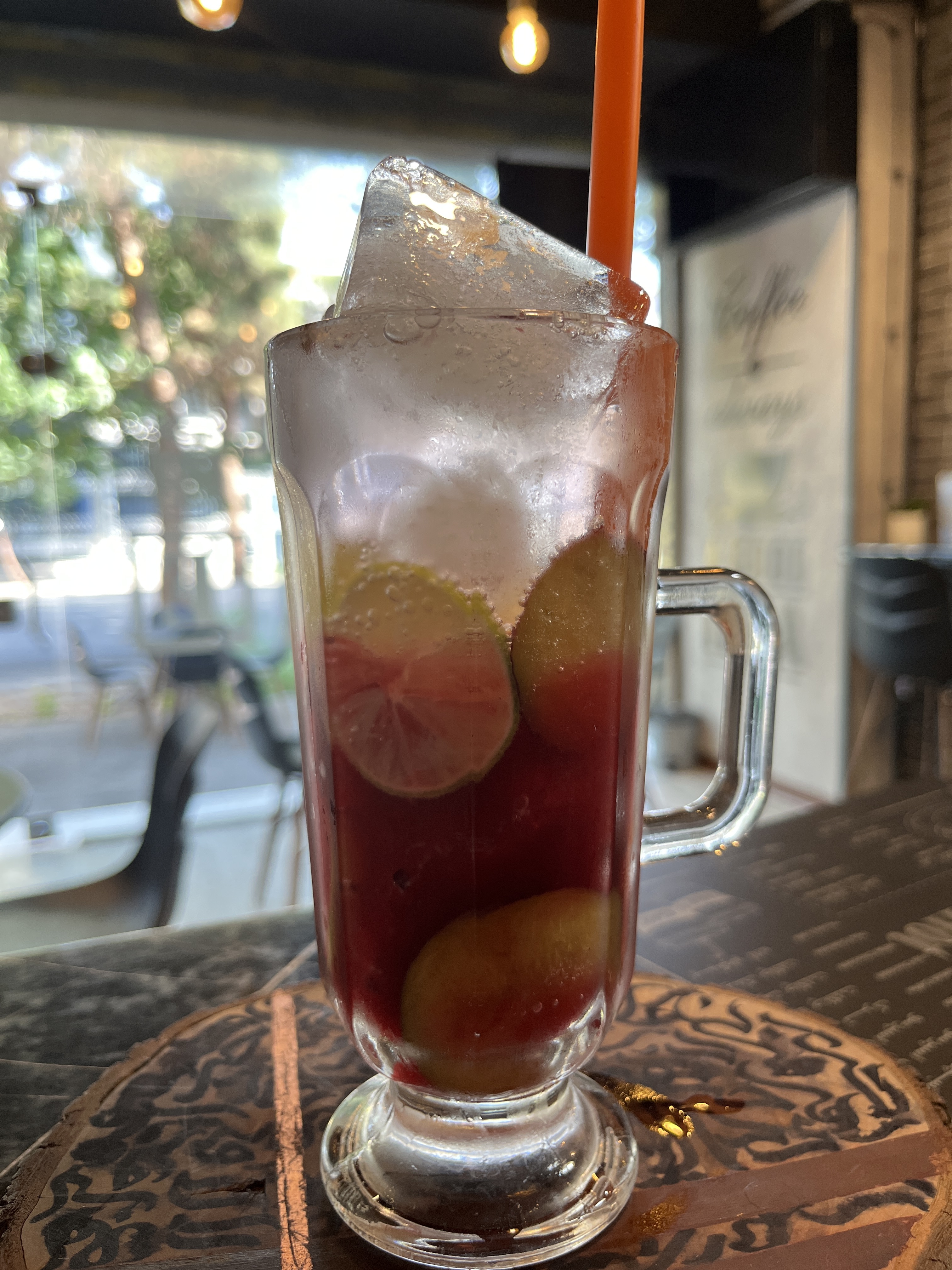 کافی شاپ هات