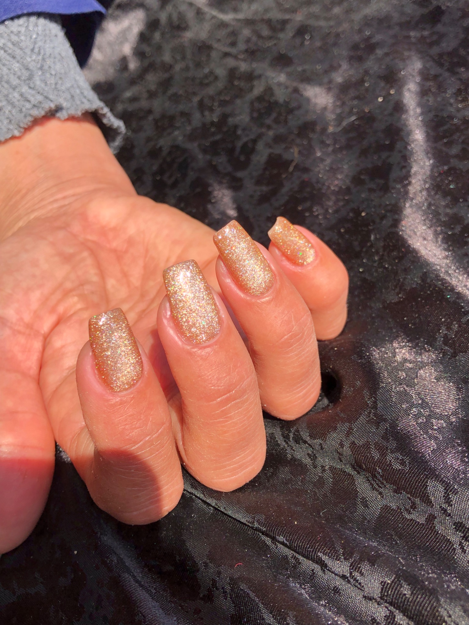 خدمات ناخن خاطره