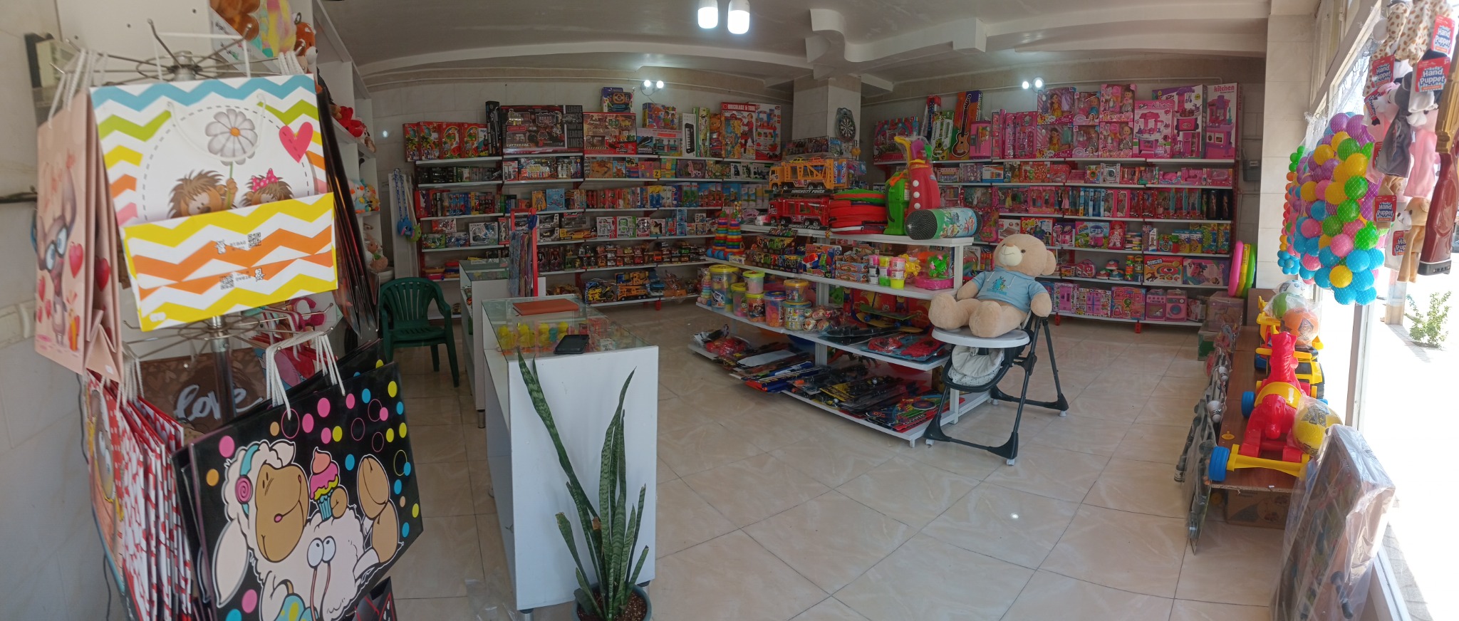 فروشگاه اسباب بازی و عروسک دینو