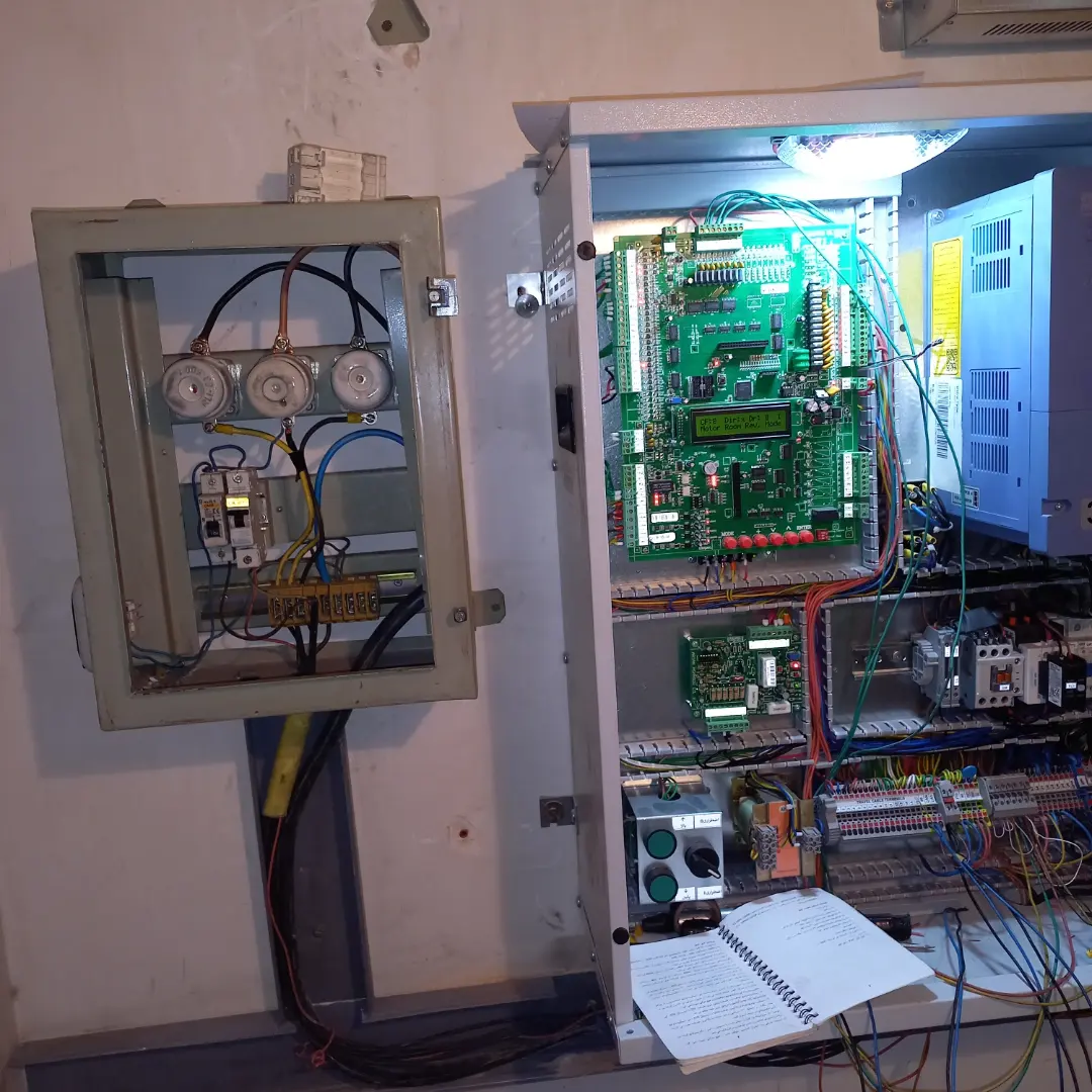 خدمات.سرویس ونگهداری وتعمیر اسانسور یگان