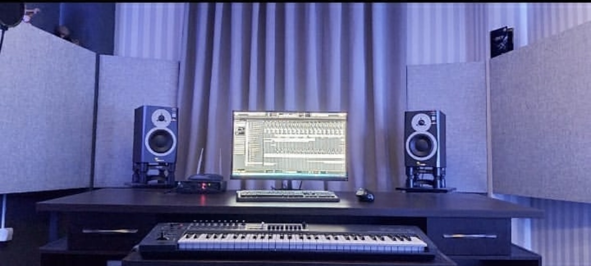 استودیو موسیقی ونداد رکوردز