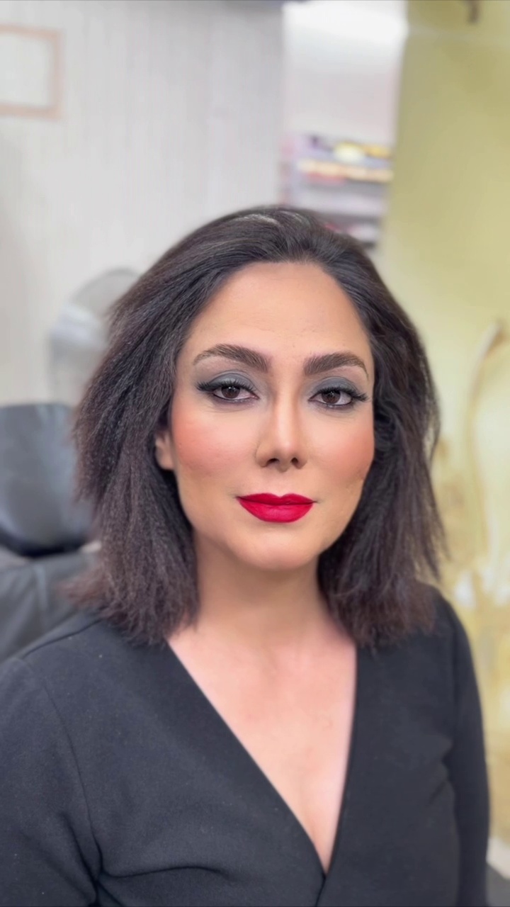 آرایشگاه زنانه عاطی بیوتی(آفر ناخن ورنگ)