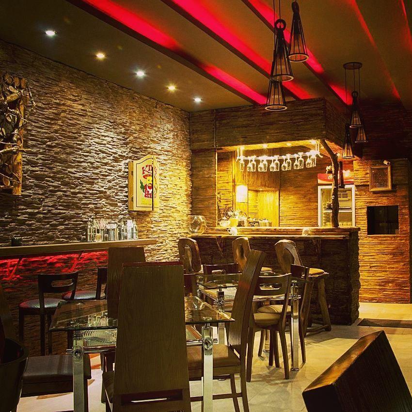 کافه رستوران بن بست