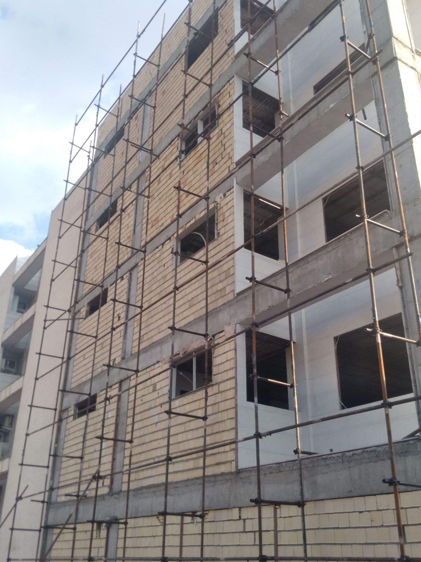 داربست فلزی بهادری