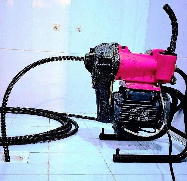 لوله بازکنی و تخلیه چاه تاکستان حومه