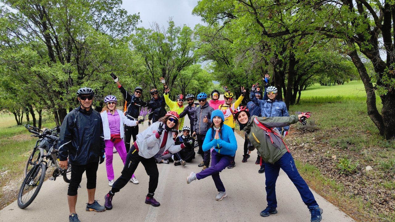 باشگاه دوچرخه سواری طبیعتگردان شهرراز