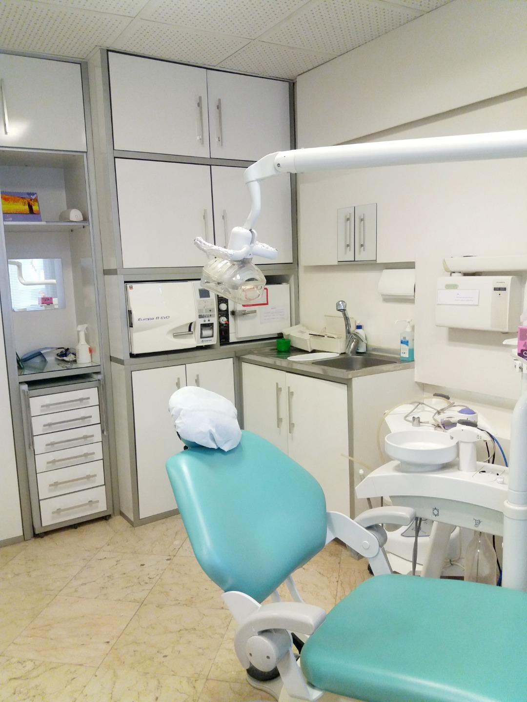 دکتر بهرخ فلک افلاکی