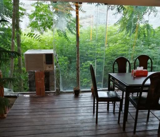 رستوران آفاق