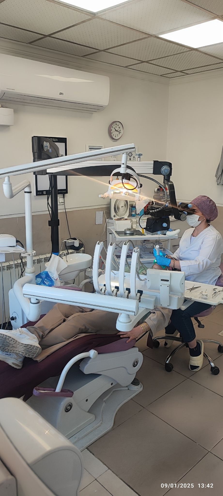 متخصص درمان ریشه دکتر مریم خلیلی