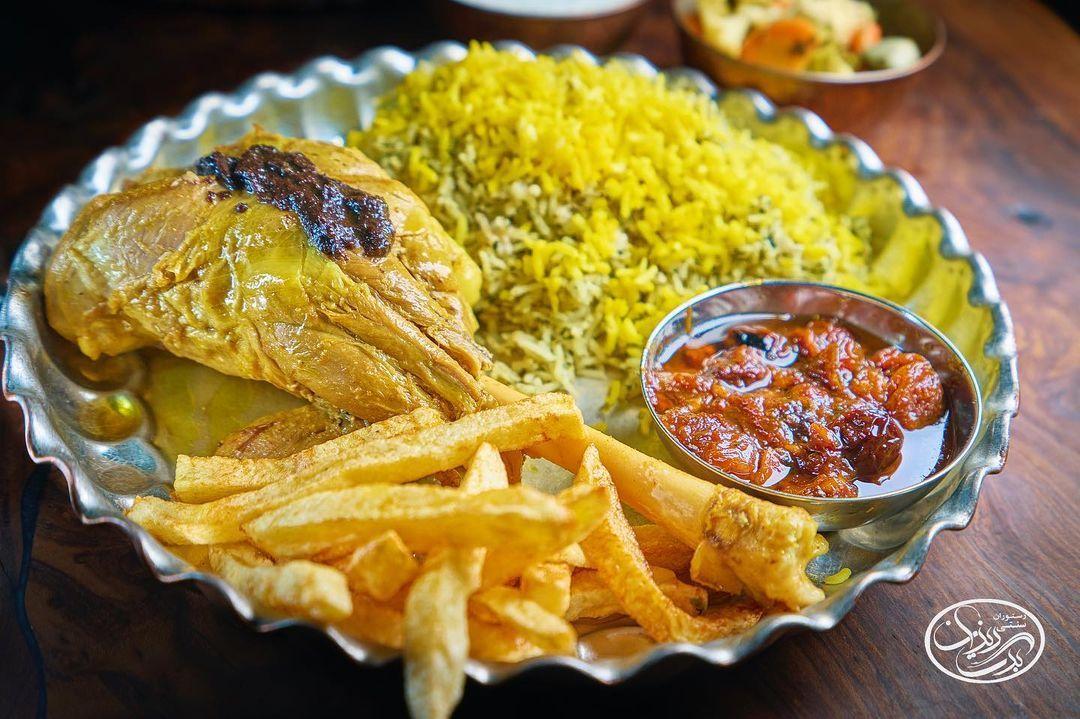 رستوران سنتی برگ ریزان