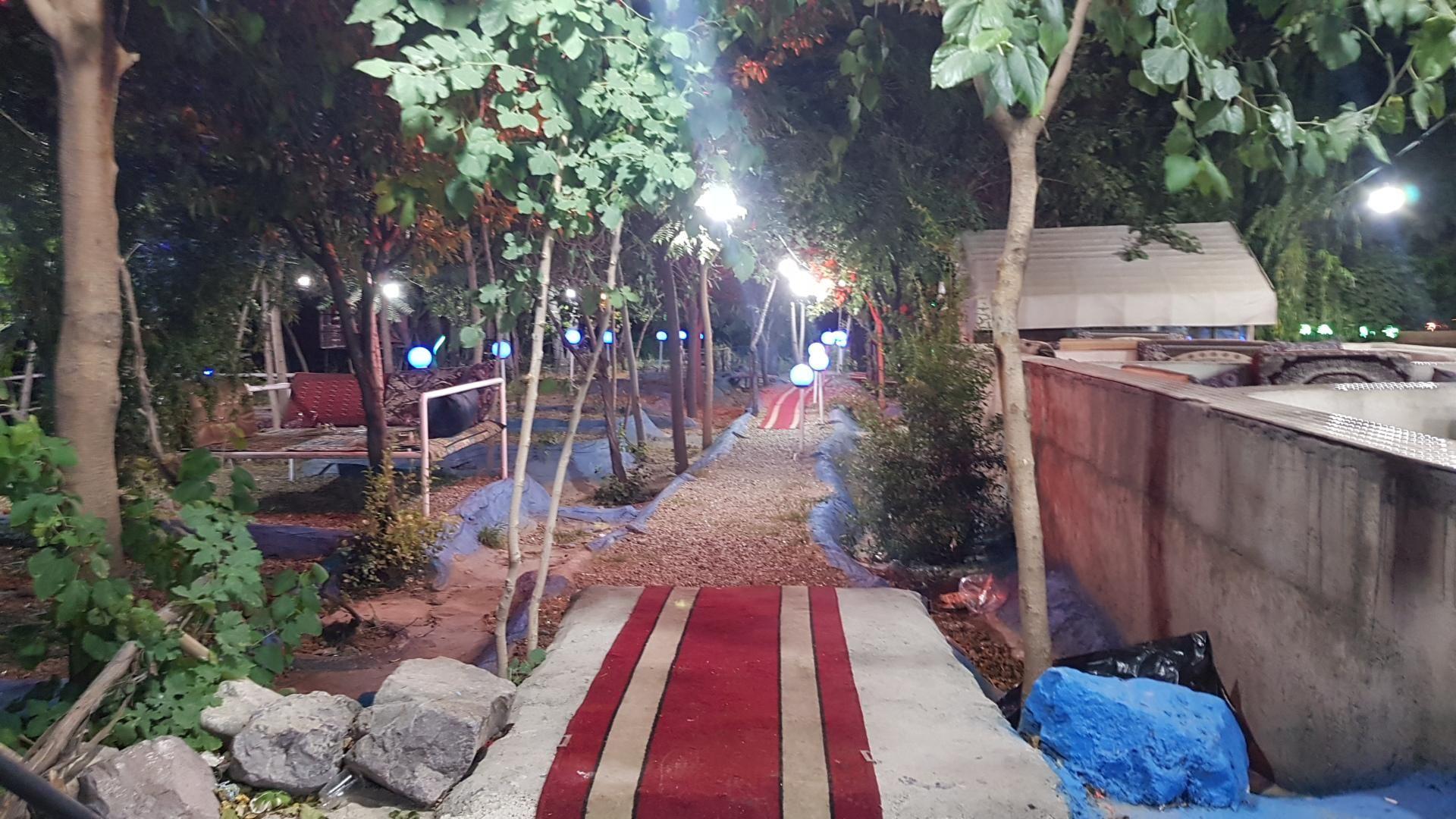 باغ سنتی بید مجنون