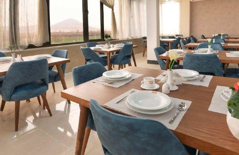 هتل نارنجستان ارس