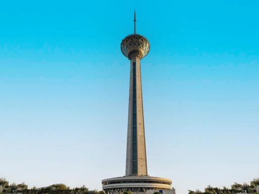 زیپ لاین برج میلاد
