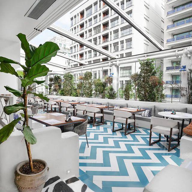 کافه رستوران اینترنی