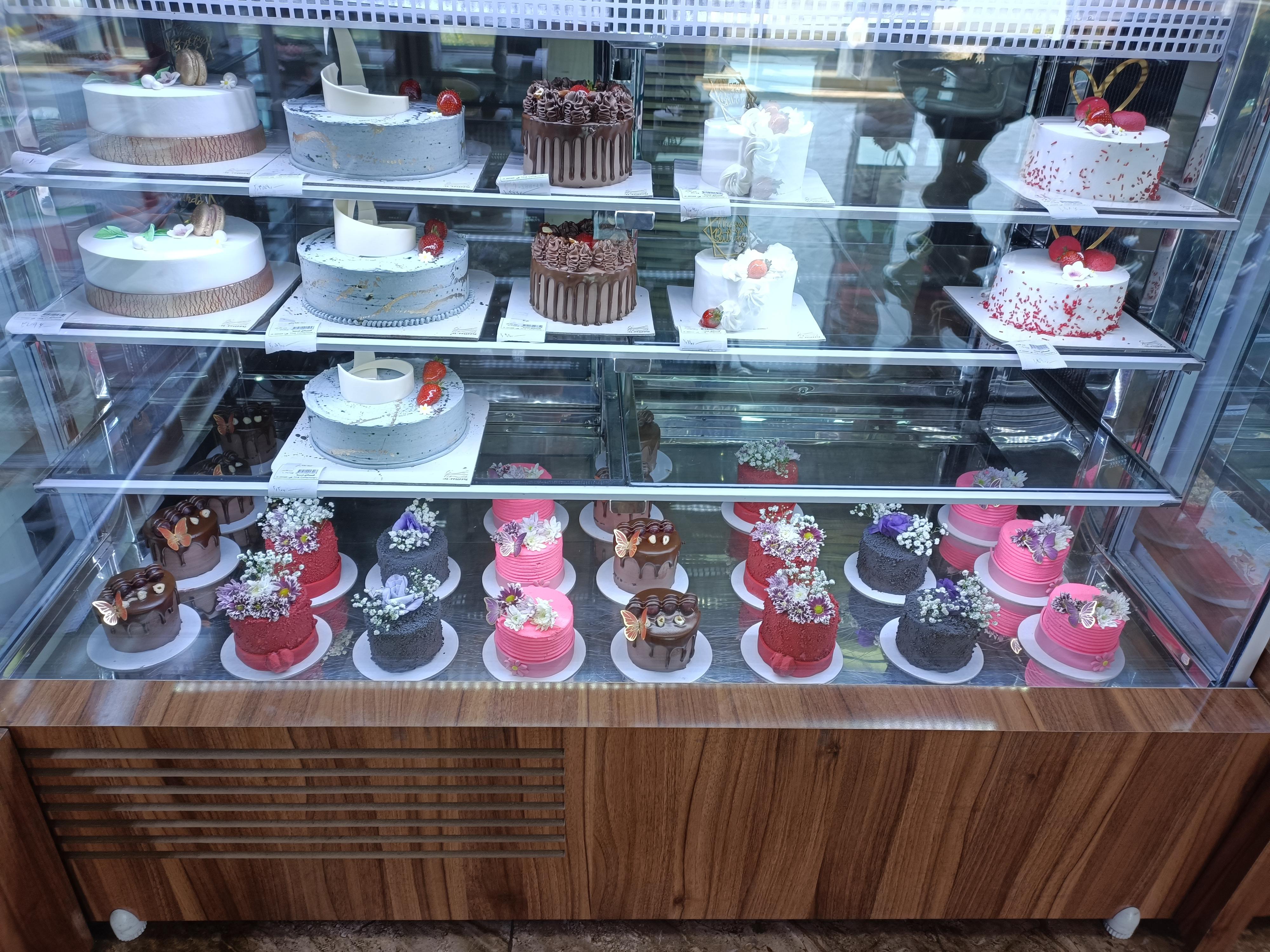 شیرینی تینا