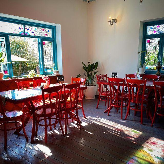 رستوران و خونه باغ یارماشالله