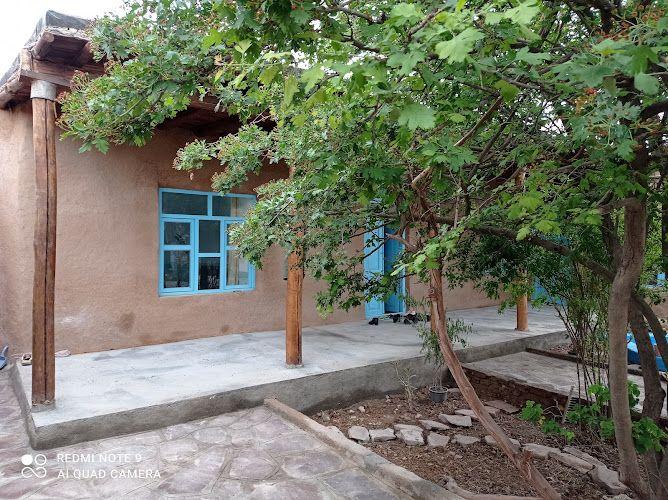 اقامتگاه نرگس خاتون