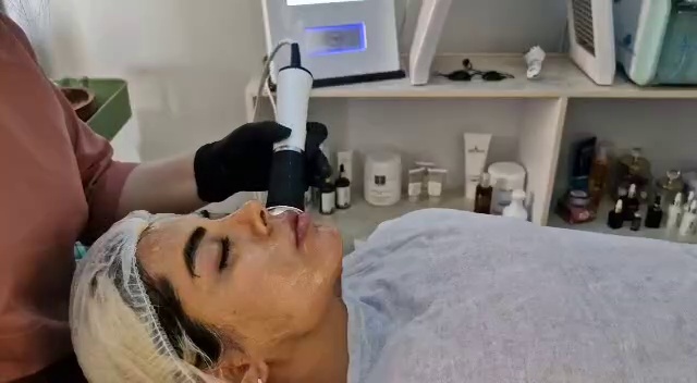 کلینیک زیبایی مهربانو