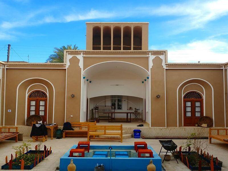 اقامتگاه بومگردی ماه بی بی (یزد)