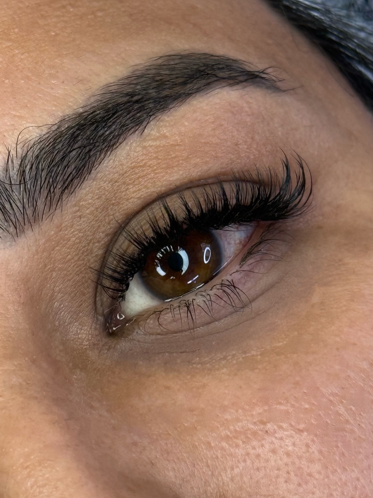 خدمات تخصصی مژه و ابرو