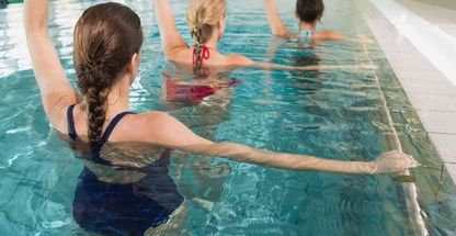 مربی آبدرمانی و آکوافیتنس فیتانیت