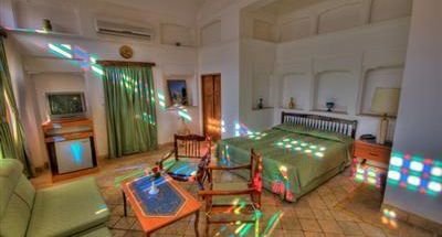 هتل لاله یزد