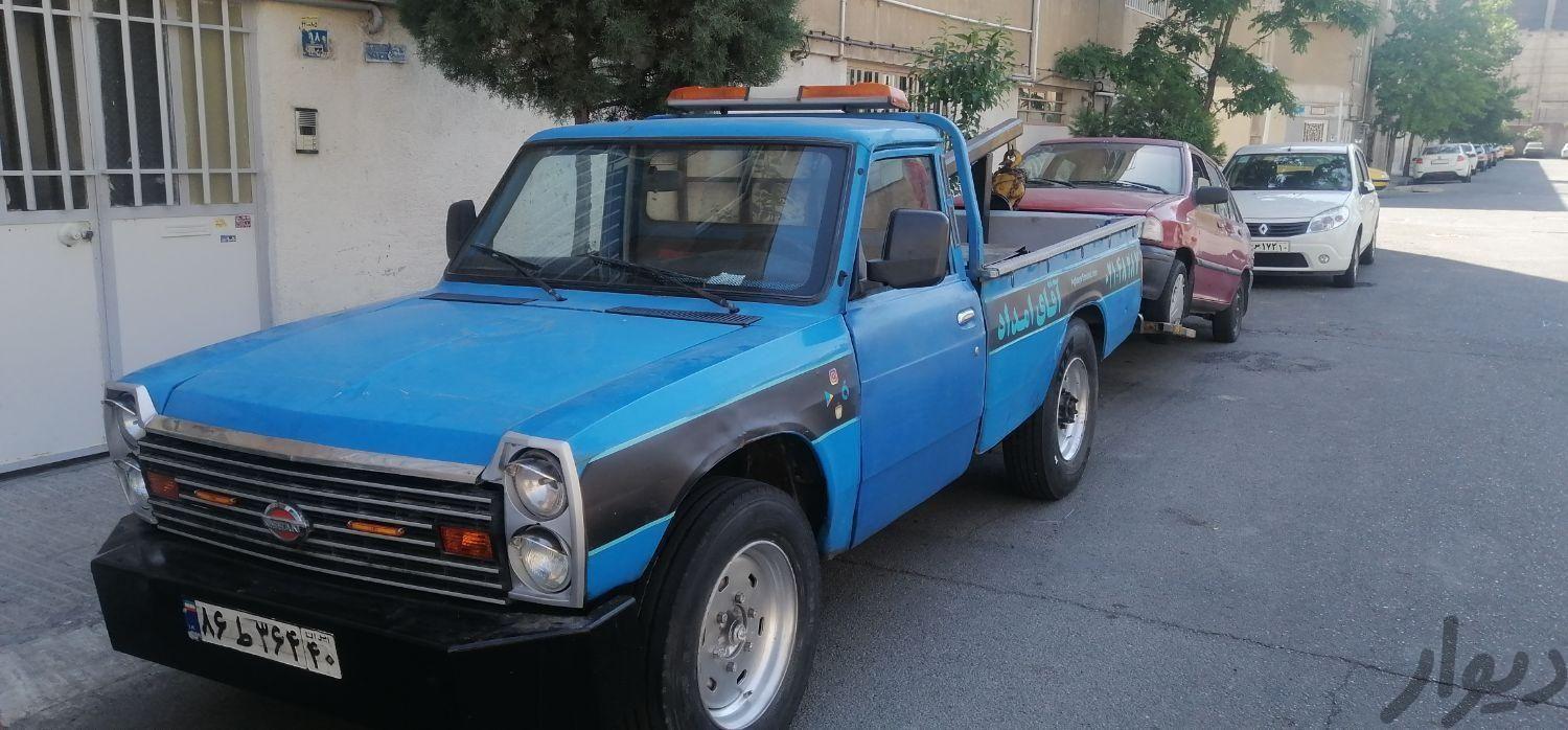 یدک کش خودرو بر چرخگیر امداد خودرو و جرثقیل نیسان