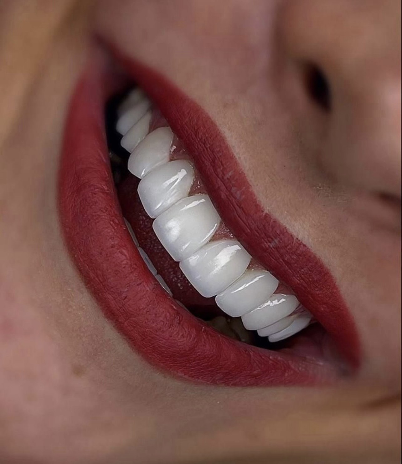 مطب دندانپزشکی دکتر عبدی زاده