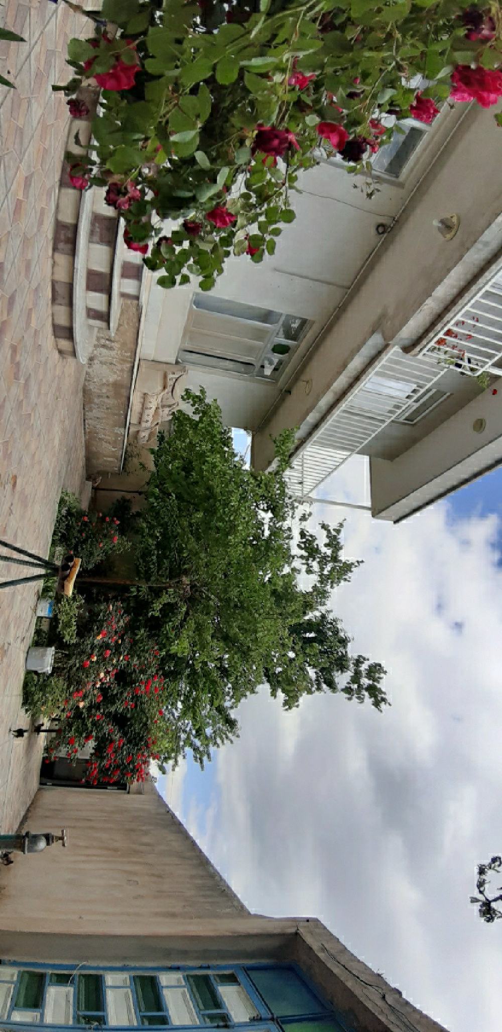 سوئیت آپارتمان آقازاده