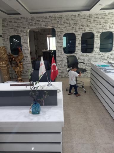 آژانس مسافرتی پرسپولیس گشت