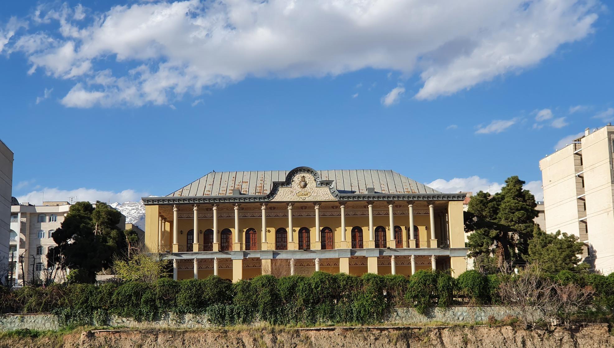 عمارت عین الدوله  نگارخانه برگ 