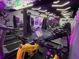 باشگاه بدنسازی فیت لند