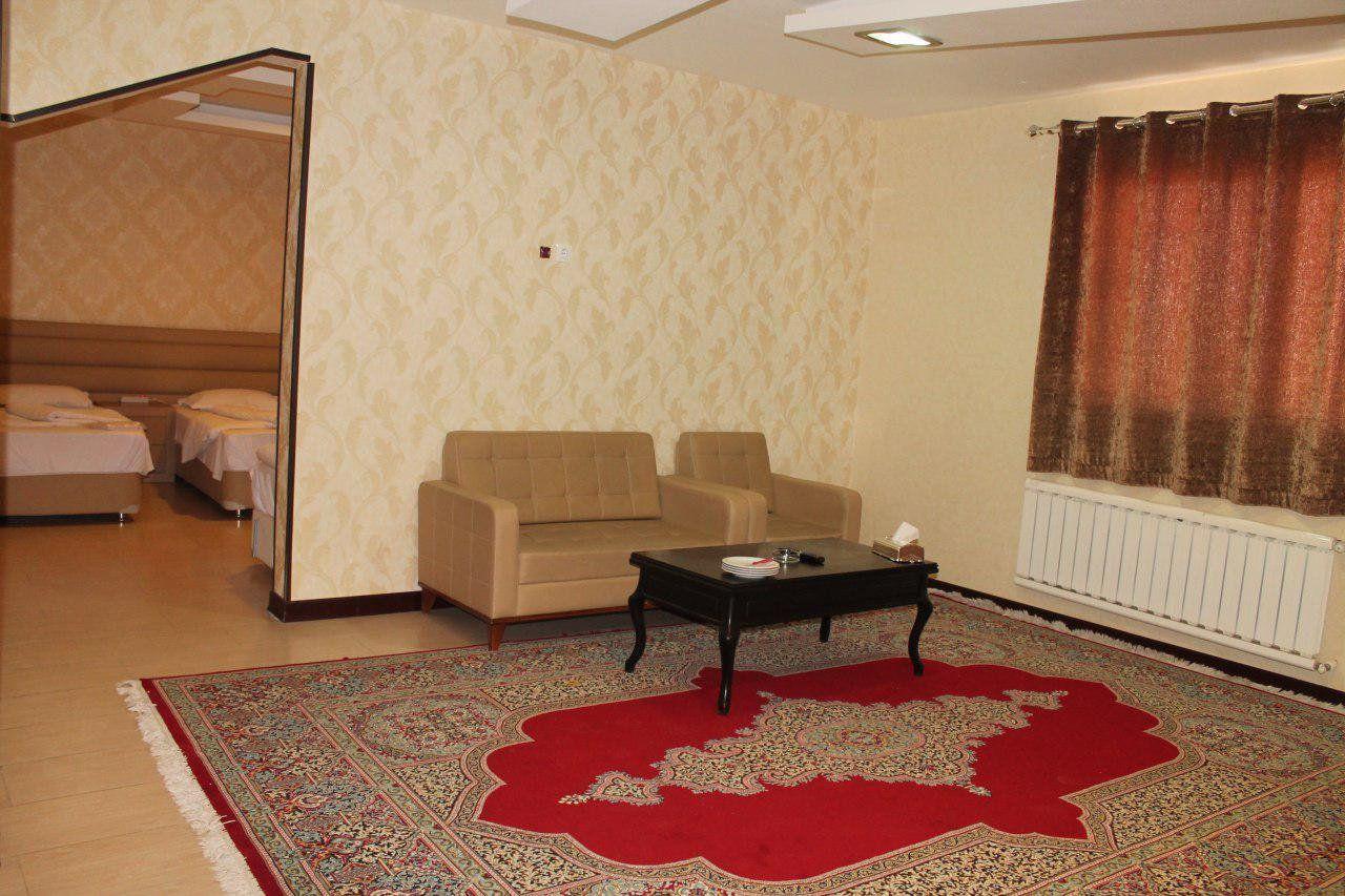 هتل 3 ستاره عطرسیب