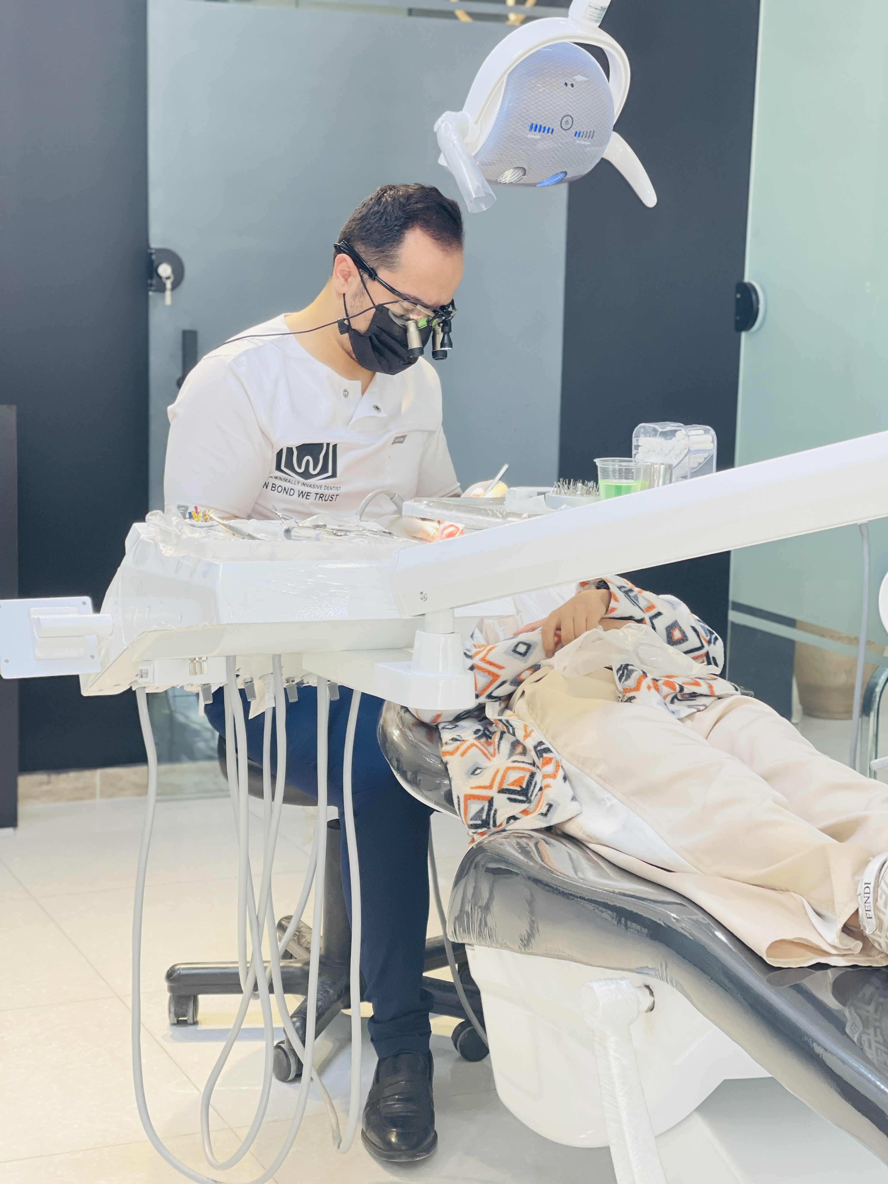 دندانپزشکی مهردوست