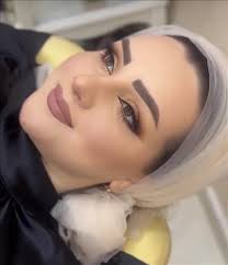 آرایشگاه زنانه آویژه در تنکابن