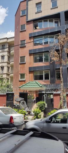 شرکت سرمایه گذاری صدر تامین