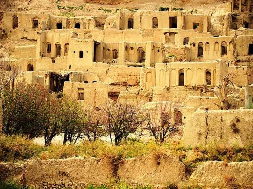 قلعه تاریخی ایزدخواست