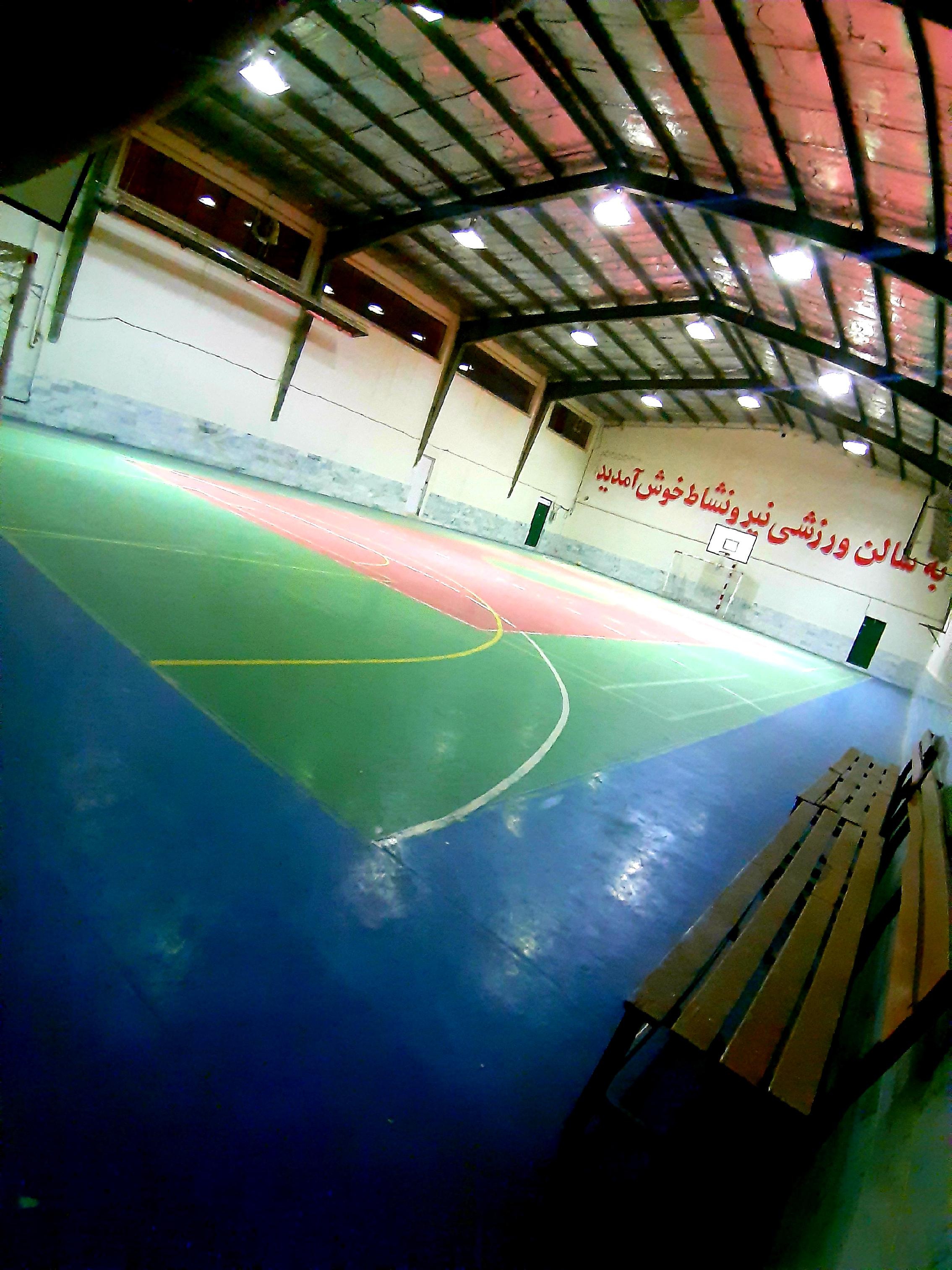سالن ورزشی زینبیه
