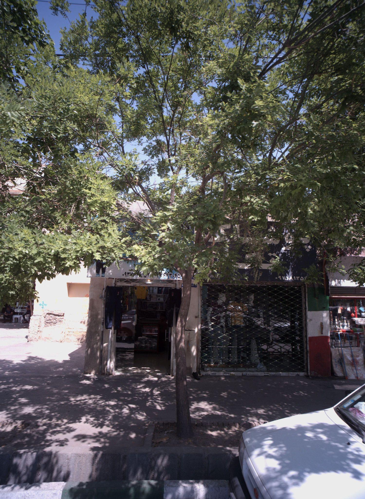 فروشگاه پوشاک