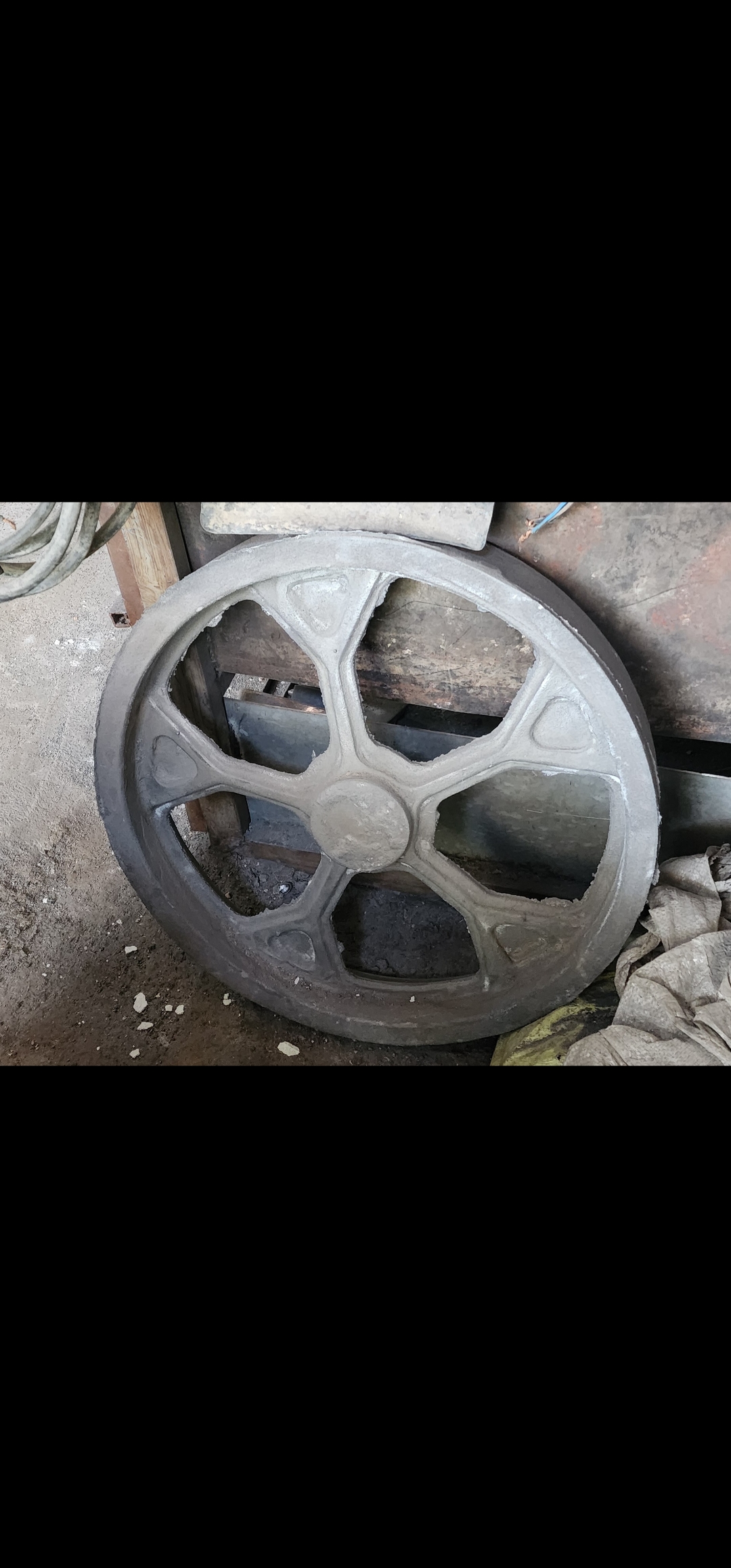 ریخته گری گداز افشان آذر