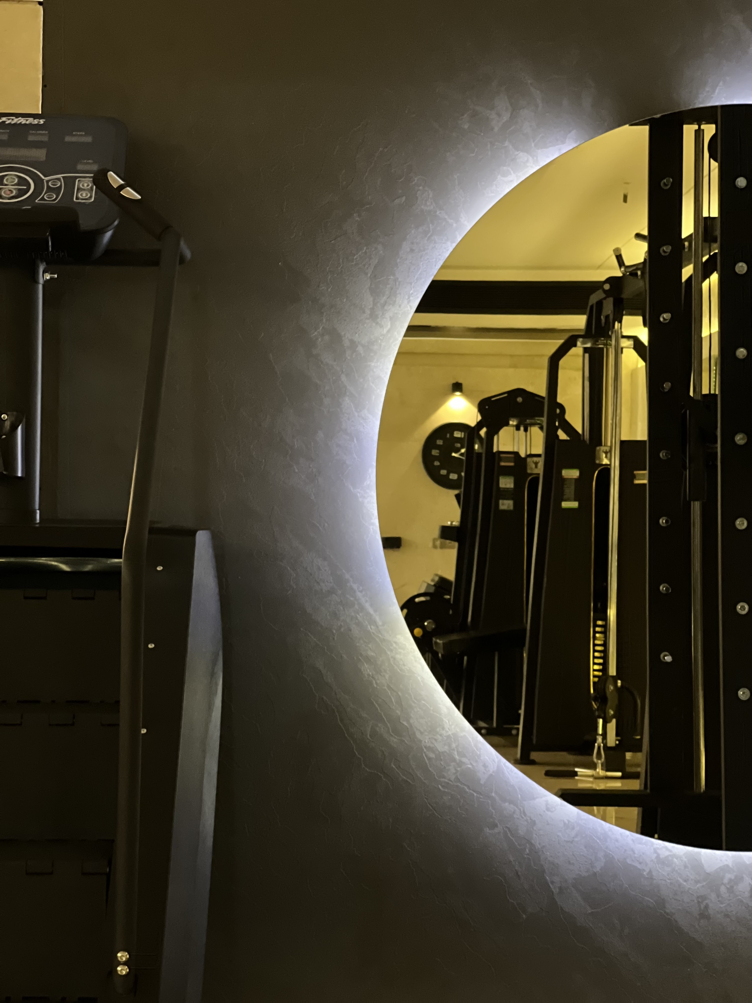 باشگاه بدنسازی امروز