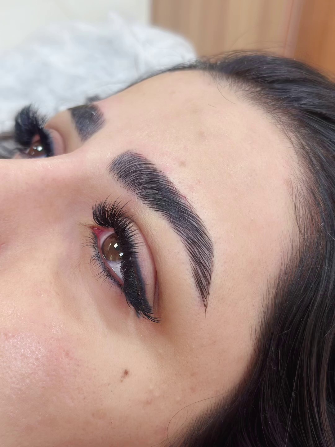 خدمات لیفت تخصصی مژه و ابرو مرجان